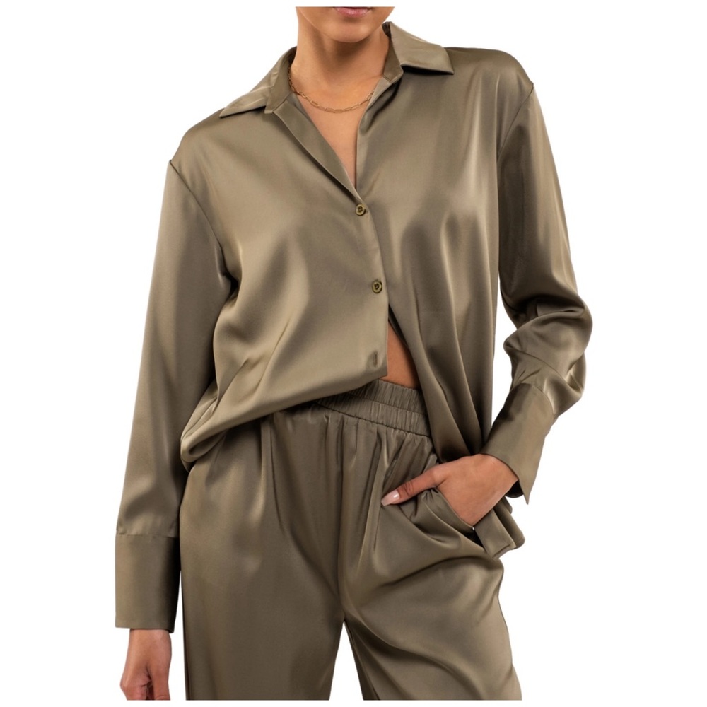 August Sky Women's  Silky Olive Green Long Sleeve Button Up Shirt